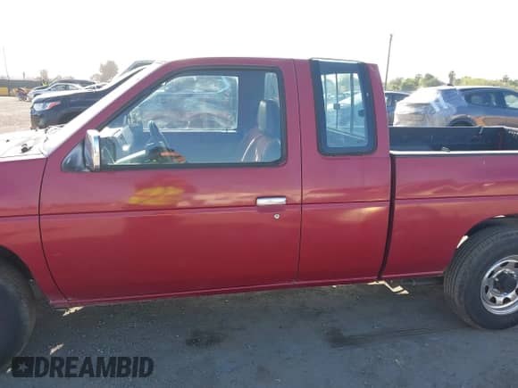 1992 Nissan Frontier z VIN 1N6SD16S4NC362282, wystawiony jako IAAI lot #42094198 z przebiegiem 169 256 mil mil oraz . Historia ofert i sprzedaży dostępna na DreamBid. Obrazek 13.