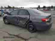 2011 Toyota Corolla L z VIN JTDBU4EE8B9147030, wystawiony jako Copart lot #80507985 z przebiegiem 316 444 mil mil oraz Szkoda całkowita • Salvage title. Historia ofert i sprzedaży dostępna na DreamBid. Obrazek 2.