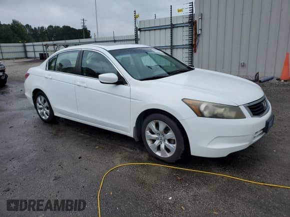 2008 Honda Accord EX-L with VIN 1HGCP26878A108530, listed as a Copart auction lot 84721845 with 165,333 mi miles and Salvage title. Bid and sale history available at DreamBid. Image 4.