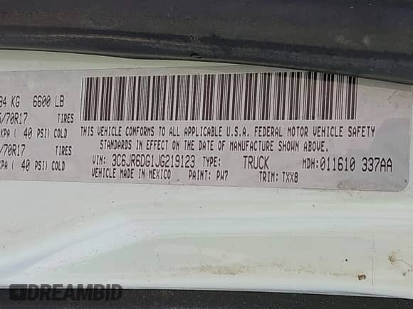 2018 Ram 1500 Tradesman с VIN 3C6JR6DG1JG219123, выставлен на аукционе IAAI как лот 42755696 с пробегом 140 522 миль миль и . История ставок и продаж доступна на DreamBid. Изображение 9.