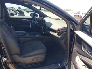 2024 Chevrolet Blazer EV eAWD RS z VIN 3GNKDCRJ5RS213212, wystawiony jako IAAI lot #42465079 z przebiegiem 66 801 mil mil oraz . Historia ofert i sprzedaży dostępna na DreamBid. Obrazek 5.