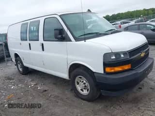 2018 Chevrolet Express Cargo с VIN 1GCWGAFP1J1343797, выставлен на аукционе IAAI как лот 42868599 с пробегом 317 176 миль миль и . История ставок и продаж доступна на DreamBid. Изображение 1.