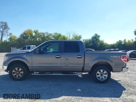 2010 Ford F-150 XL с VIN 1FTFW1EV6AFA98257, выставлен на аукционе IAAI как лот 43459661 с пробегом 337 968 миль миль и . История ставок и продаж доступна на DreamBid. Изображение 14.