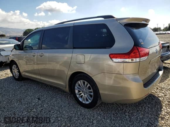 2013 Toyota Sienna XLE AAS with VIN 5TDYK3DC2DS356679, listed as a Copart auction lot 85183895 with 148,252 mi miles and Salvage title. Bid and sale history available at DreamBid. Image 2.