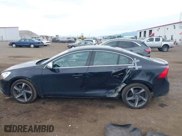 2013 Volvo S60 T6 R-Design Platinum с VIN YV1902FH9D1231456, выставлен на аукционе IAAI как лот 42788938 с пробегом 140 730 миль миль и . История ставок и продаж доступна на DreamBid. Изображение 15.