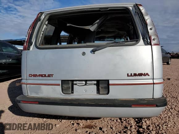 1990 Chevrolet Lumina с VIN 1GNCU06D6LT133500, выставлен на аукционе Copart как лот 89096015 с пробегом 123 803 миль миль и Списание • Salvage title. История ставок и продаж доступна на DreamBid. Изображение 6.