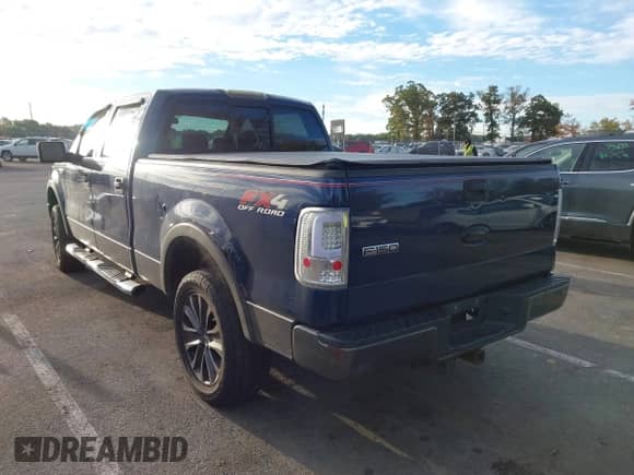 2007 Ford F-150 XLT with VIN 1FTPW14V07FA50283, listed as a IAAI auction lot 43453204 with 202,617 mi miles and . Bid and sale history available at DreamBid. Image 3.