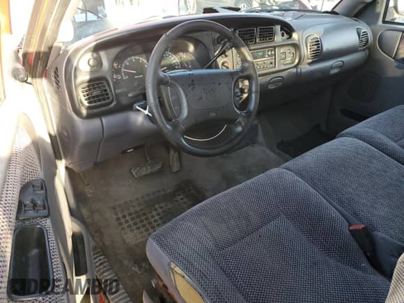 1998 Dodge 1500 with VIN 3B7HC12Y3WG110533, listed as a Copart auction lot 80127335 with 117,668 mi miles and Salvage title. Bid and sale history available at DreamBid. Image 8.