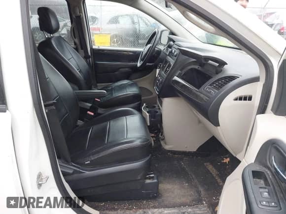 2011 Dodge Grand Caravan Express with VIN 2D4RN4DG2BR795636, listed as a IAAI auction lot 41476428 with 157,921 mi miles and . Bid and sale history available at DreamBid. Image 5.
