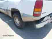2001 GMC Sierra 1500 SLE z VIN 2GTEC19T811358047, wystawiony jako IAAI lot #42527790 z przebiegiem 185 673 mil mil oraz . Historia ofert i sprzedaży dostępna na DreamBid. Obrazek 12.