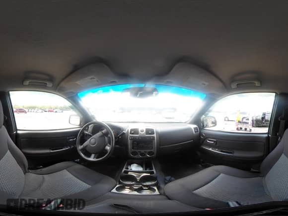 2011 Chevrolet Colorado 1LT z VIN 1GCHTCFE8B8105355, wystawiony jako IAAI lot #42298157 z przebiegiem 213 853 mil mil oraz . Historia ofert i sprzedaży dostępna na DreamBid. Obrazek 18.