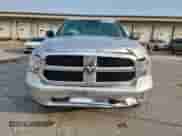 2017 Ram 1500 Big Horn z VIN 1C6RR7GG0HS807196, wystawiony jako Copart lot #60822675 z przebiegiem 167 615 mil mil oraz Szkoda całkowita • Salvage title. Historia ofert i sprzedaży dostępna na DreamBid. Obrazek 5.