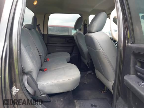 2017 Ram 1500 Express z VIN 3C6RR7KT7HG718897, wystawiony jako IAAI lot #42564686 z przebiegiem 214 940 mil mil oraz . Historia ofert i sprzedaży dostępna na DreamBid. Obrazek 8.