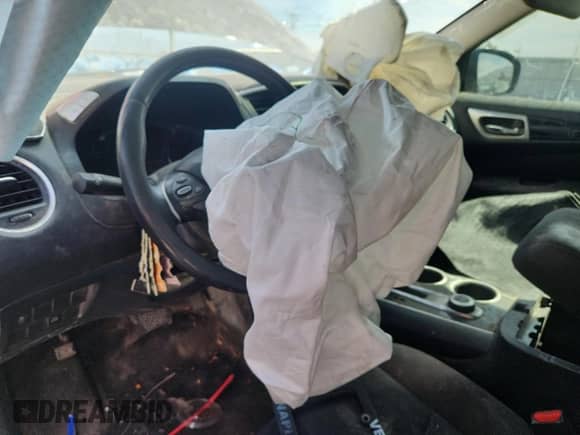 2013 Nissan Pathfinder SV с VIN 5N1AR2MM7DC667456, выставлен на аукционе Copart как лот 80756985 с пробегом 143 816 миль миль и Списание • Salvage title. История ставок и продаж доступна на DreamBid. Изображение 8.