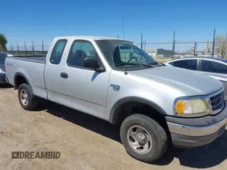 2003 Ford F-150 XL с VIN 1FTRX18W73NB93398, выставлен на аукционе IAAI как лот 42536969 с пробегом 94 054 миль миль и . История ставок и продаж доступна на DreamBid. Изображение 1.