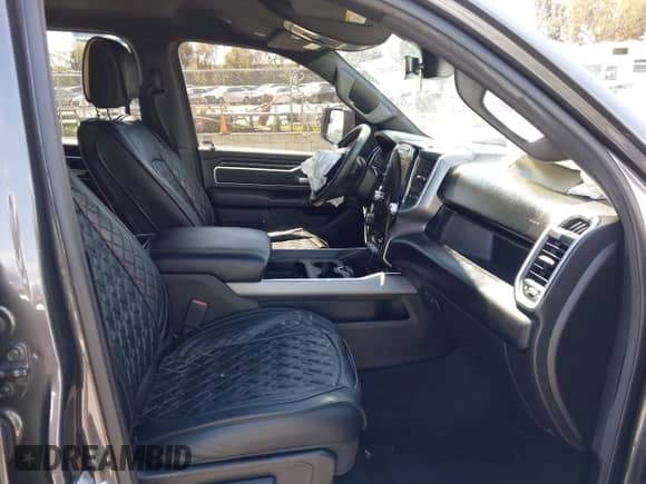 2020 Ram 1500 Lone Star z VIN 1C6RREFT9LN262285, wystawiony jako IAAI lot #42010474 z przebiegiem 80 965 mil mil oraz . Historia ofert i sprzedaży dostępna na DreamBid. Obrazek 5.