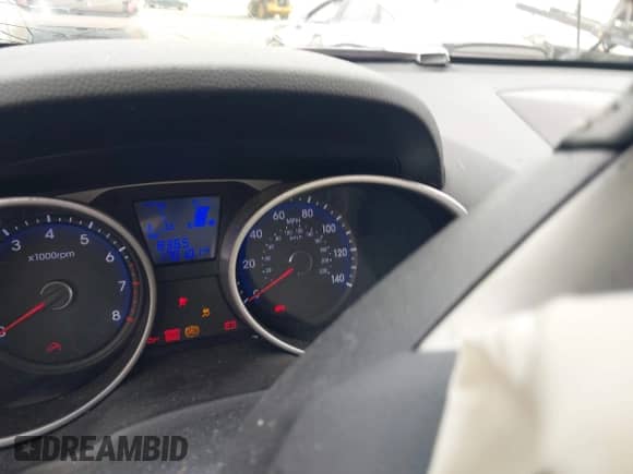 2013 Hyundai Tucson GLS с VIN KM8JU3AC0DU595736, выставлен на аукционе IAAI как лот 42895919 с пробегом 170 101 миль миль и . История ставок и продаж доступна на DreamBid. Изображение 7.