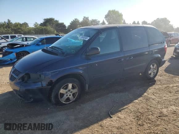 2005 Dodge Caravan SXT with VIN 1D4GP45R95B156433, listed as a Copart auction lot 70508265 with 236,381 mi miles and Salvage title. Bid and sale history available at DreamBid. Image 1.