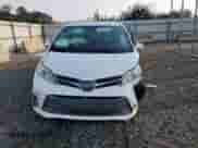 2019 Toyota Sienna XLE Auto Access Seat with VIN 5TDYZ3DC5KS974572, listed as a Copart auction lot 81650245 with 86,321 mi miles and Salvage title. Bid and sale history available at DreamBid. Image 5.