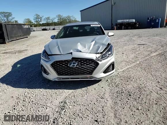 2019 Hyundai Sonata Sport с VIN 5NPE34AF3KH820649, выставлен на аукционе Copart как лот 82548585 с пробегом 96 306 миль миль и Списание • Salvage title. История ставок и продаж доступна на DreamBid. Изображение 13.