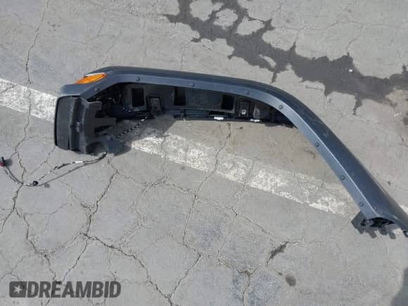 2022 Jeep Wrangler Sport S z VIN 1C4GJXAN2NW176325, wystawiony jako IAAI lot #42168112 z przebiegiem 18 004 mil mil oraz . Historia ofert i sprzedaży dostępna na DreamBid. Obrazek 12.