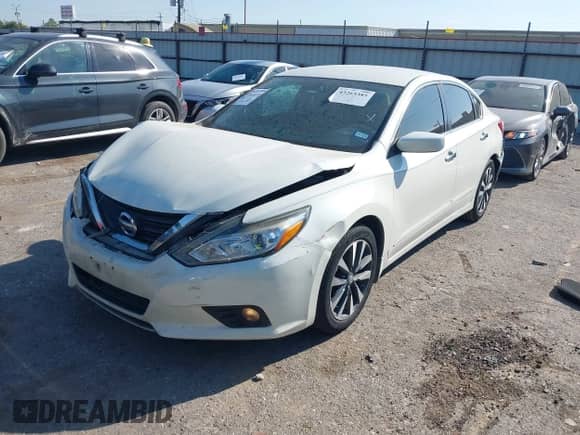 2016 Nissan Altima S с VIN 1N4AL3AP1GC263010, выставлен на аукционе IAAI как лот 43265385 с пробегом 115 714 миль миль и . История ставок и продаж доступна на DreamBid. Изображение 17.