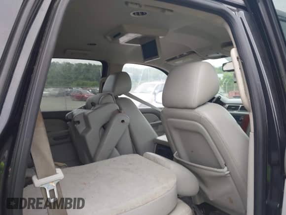 2012 Chevrolet Tahoe LT with VIN 1GNSCBE05CR211898, listed as a IAAI auction lot 42612993 with 233,367 mi miles and . Bid and sale history available at DreamBid. Image 8.