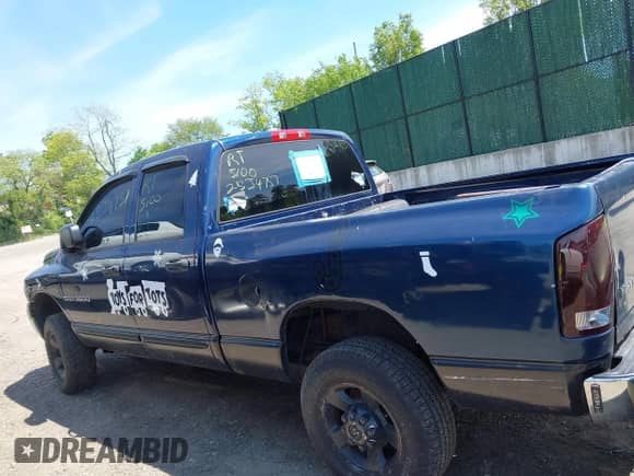 2005 Dodge 2500 SLT with VIN 3D7KS28D65G771187, listed as a IAAI auction lot 42235215 with Not provided miles and . Bid and sale history available at DreamBid. Image 14.