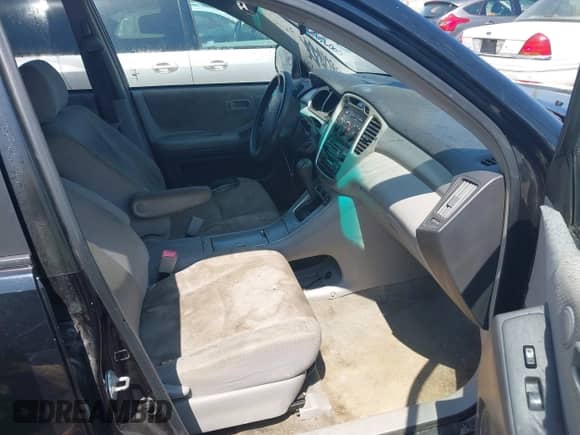 2004 Toyota Highlander with VIN JTEDP21A840030753, listed as a IAAI auction lot 42788343 with 246,076 mi miles and . Bid and sale history available at DreamBid. Image 5.