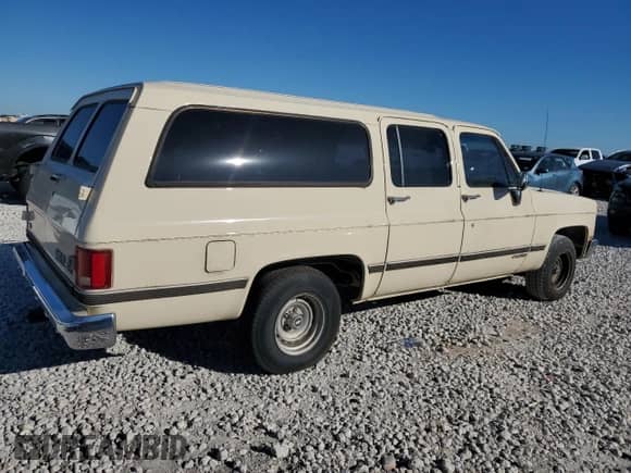 1990 Chevrolet Suburban с VIN 1GNER16K0LF169745, выставлен на аукционе Copart как лот 80865164 с пробегом 63 954 миль миль и Чистый • Clean title. История ставок и продаж доступна на DreamBid. Изображение 3.