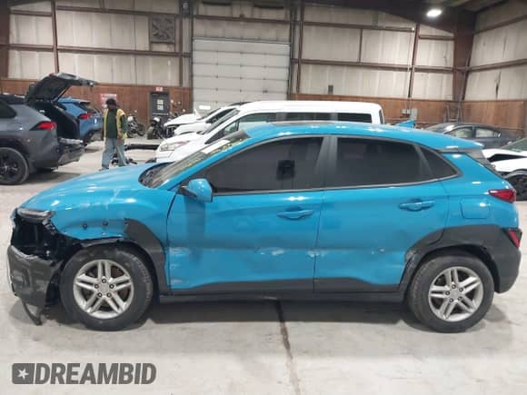 2022 Hyundai Kona SE с VIN KM8K2CAB4NU878255, выставлен на аукционе IAAI как лот 41630995 с пробегом 36 856 миль миль и . История ставок и продаж доступна на DreamBid. Изображение 6.