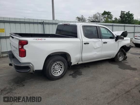 2019 Chevrolet Silverado 1500 Work Truck z VIN 3GCUYAEF7KG103959, wystawiony jako Copart lot #56831675 z przebiegiem Nie podano mil oraz Szkoda całkowita • Salvage title. Historia ofert i sprzedaży dostępna na DreamBid. Obrazek 3.