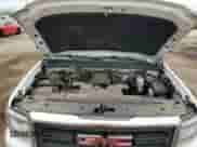 2018 GMC Sierra 1500 z VIN 1GTR1LEC1JZ345348, wystawiony jako Copart lot #70581515 z przebiegiem 139 184 mil mil oraz Szkoda całkowita • Salvage title. Historia ofert i sprzedaży dostępna na DreamBid. Obrazek 11.