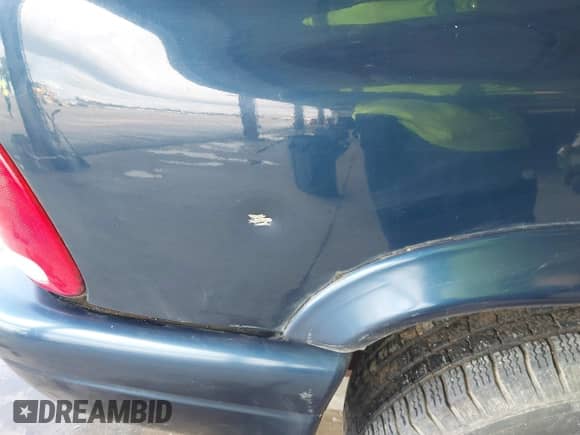 2002 Dodge Durango with VIN 1B8HR58Z32F197654, listed as a IAAI auction lot 41898776 with 214,263 mi miles and . Bid and sale history available at DreamBid. Image 12.