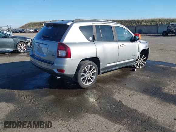2016 Jeep Compass Sport с VIN 1C4NJDBB1GD587577, выставлен на аукционе IAAI как лот 41403682 с пробегом 54 158 миль миль и . История ставок и продаж доступна на DreamBid. Изображение 4.