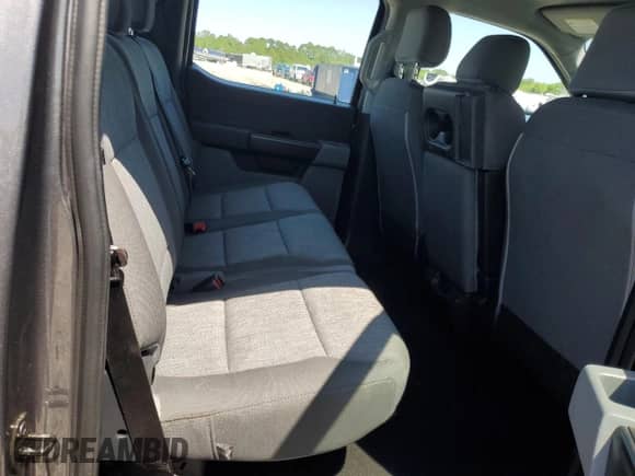 2021 Ford F-150 XL с VIN 1FTEW1CB2MFB51285, выставлен на аукционе Copart как лот 52088435 с пробегом 43 072 миль миль и Списание • Salvage title. История ставок и продаж доступна на DreamBid. Изображение 10.