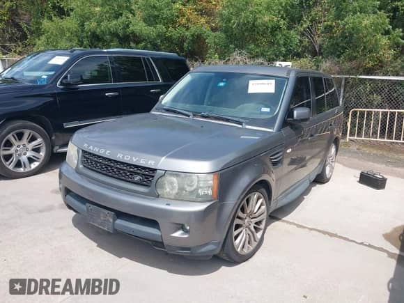 2011 Land Rover Range Rover Sport HSE Lux z VIN SALSK2D4XBA264294, wystawiony jako IAAI lot #42898649 z przebiegiem Nie podano mil oraz . Historia ofert i sprzedaży dostępna na DreamBid. Obrazek 2.