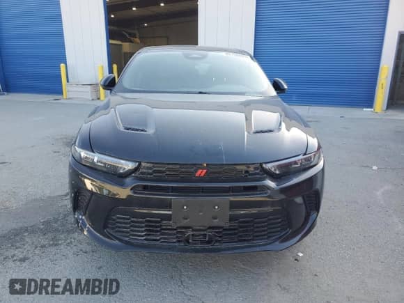 2024 Dodge Hornet R/T Plus z VIN ZACPDFDWXR3A10439, wystawiony jako Copart lot #89158805 z przebiegiem 614 mil mil oraz Szkoda całkowita • Salvage title. Historia ofert i sprzedaży dostępna na DreamBid. Obrazek 5.