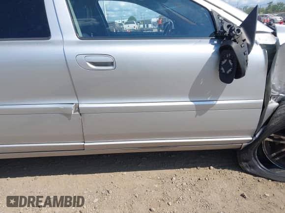 2007 Volvo S60 2.5L Turbo с VIN YV1RH592272609729, выставлен на аукционе IAAI как лот 43079885 с пробегом 222 757 миль миль и . История ставок и продаж доступна на DreamBid. Изображение 13.