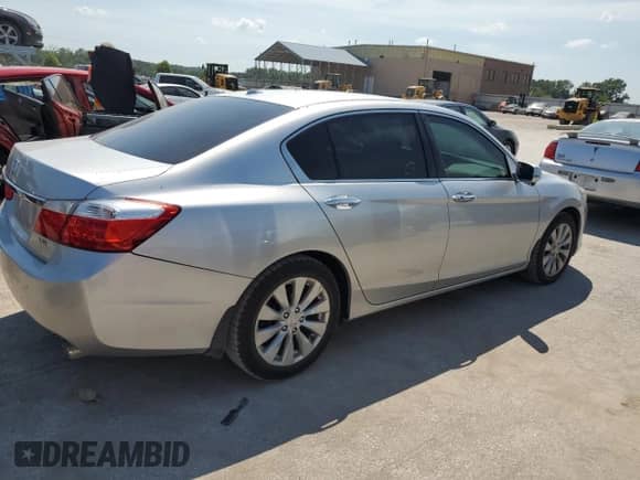 2014 Honda Accord EX-L with VIN 1HGCR3F83EA029545, listed as a Copart auction lot 69263135 with 135,347 mi miles and Salvage title. Bid and sale history available at DreamBid. Image 3.