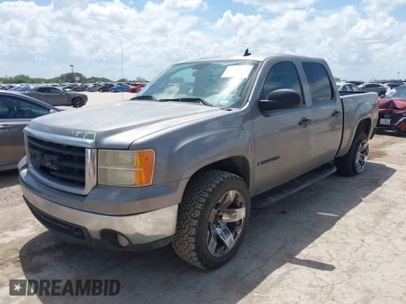2008 GMC Sierra 1500 SL with VIN 2GTEK13C881177214, listed as a IAAI auction lot 42700617 with Not provided miles and . Bid and sale history available at DreamBid. Image 17.