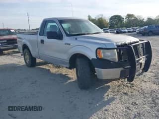 2013 Ford F-150 XL z VIN 1FTMF1EF0DKG39315, wystawiony jako IAAI lot #41893600 z przebiegiem 254 727 mil mil oraz . Historia ofert i sprzedaży dostępna na DreamBid. Obrazek 1.