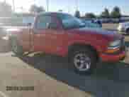 2002 Chevrolet S-10 LS с VIN 1GCCS14W528211792, выставлен на аукционе Copart как лот 74953194 с пробегом 163 185 миль миль и Списание • Salvage title. История ставок и продаж доступна на DreamBid. Изображение 4.