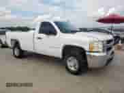2009 Chevrolet Silverado 2500HD Work Truck with VIN 1GCHC44K49F153715, listed as a Copart auction lot 68645225 with 142,043 mi miles and Clean title. Bid and sale history available at DreamBid. Image 4.