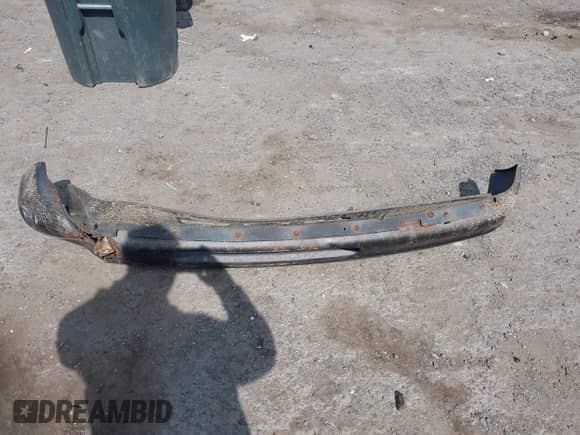 2007 Ford Econoline Cargo Commercial with VIN 1FTSE34L37DB49604, listed as a IAAI auction lot 43102604 with 144,154 mi miles and . Bid and sale history available at DreamBid. Image 12.