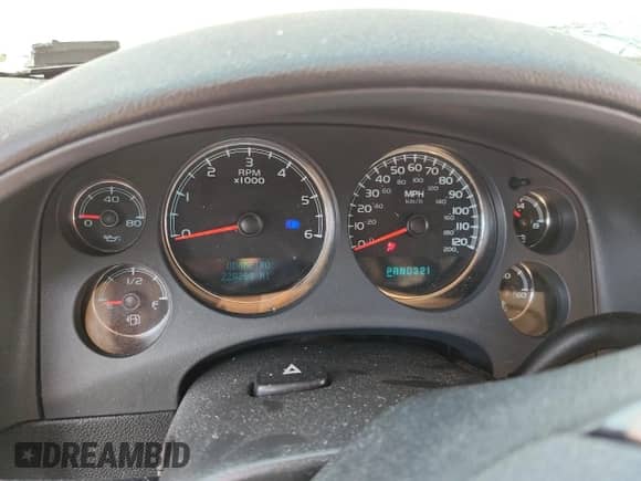 2008 Chevrolet Tahoe LTZ с VIN 1GNFC13078R163293, выставлен на аукционе Copart как лот 80201545 с пробегом 228 289 миль миль и Списание • Salvage title. История ставок и продаж доступна на DreamBid. Изображение 9.
