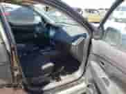 2021 Mitsubishi Outlander ES z VIN JA4APUAU2MU000390, wystawiony jako IAAI lot #41980191 z przebiegiem 61 912 mil mil oraz . Historia ofert i sprzedaży dostępna na DreamBid. Obrazek 5.