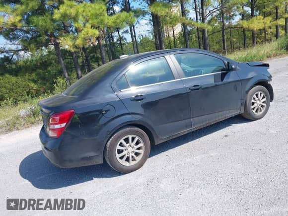2020 Chevrolet Sonic LT with VIN 1G1JD5SB4L4104713, listed as a IAAI auction lot 43181661 with 38,453 mi miles and . Bid and sale history available at DreamBid. Image 4.