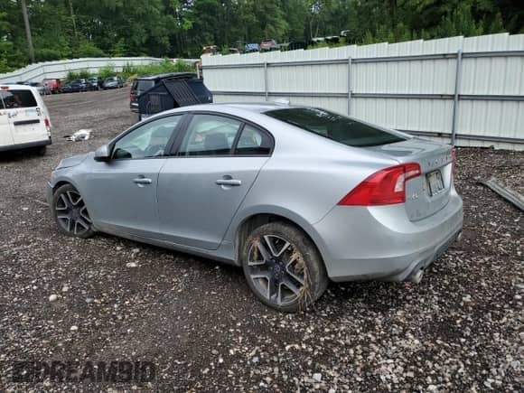 2017 Volvo S60 Dynamic с VIN YV140MTL1H2431598, выставлен на аукционе Copart как лот 66429425 с пробегом 52 964 миль миль и Списание • Salvage title. История ставок и продаж доступна на DreamBid. Изображение 2.