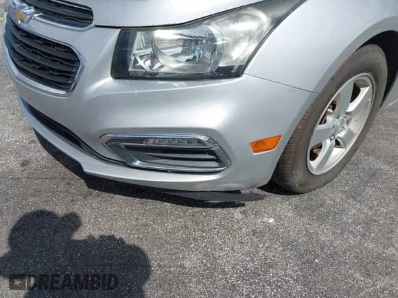 2016 Chevrolet Cruze LT z VIN 1G1PE5SB4G7155818, wystawiony jako IAAI lot #43511669 z przebiegiem 83 792 mil mil oraz . Historia ofert i sprzedaży dostępna na DreamBid. Obrazek 6.